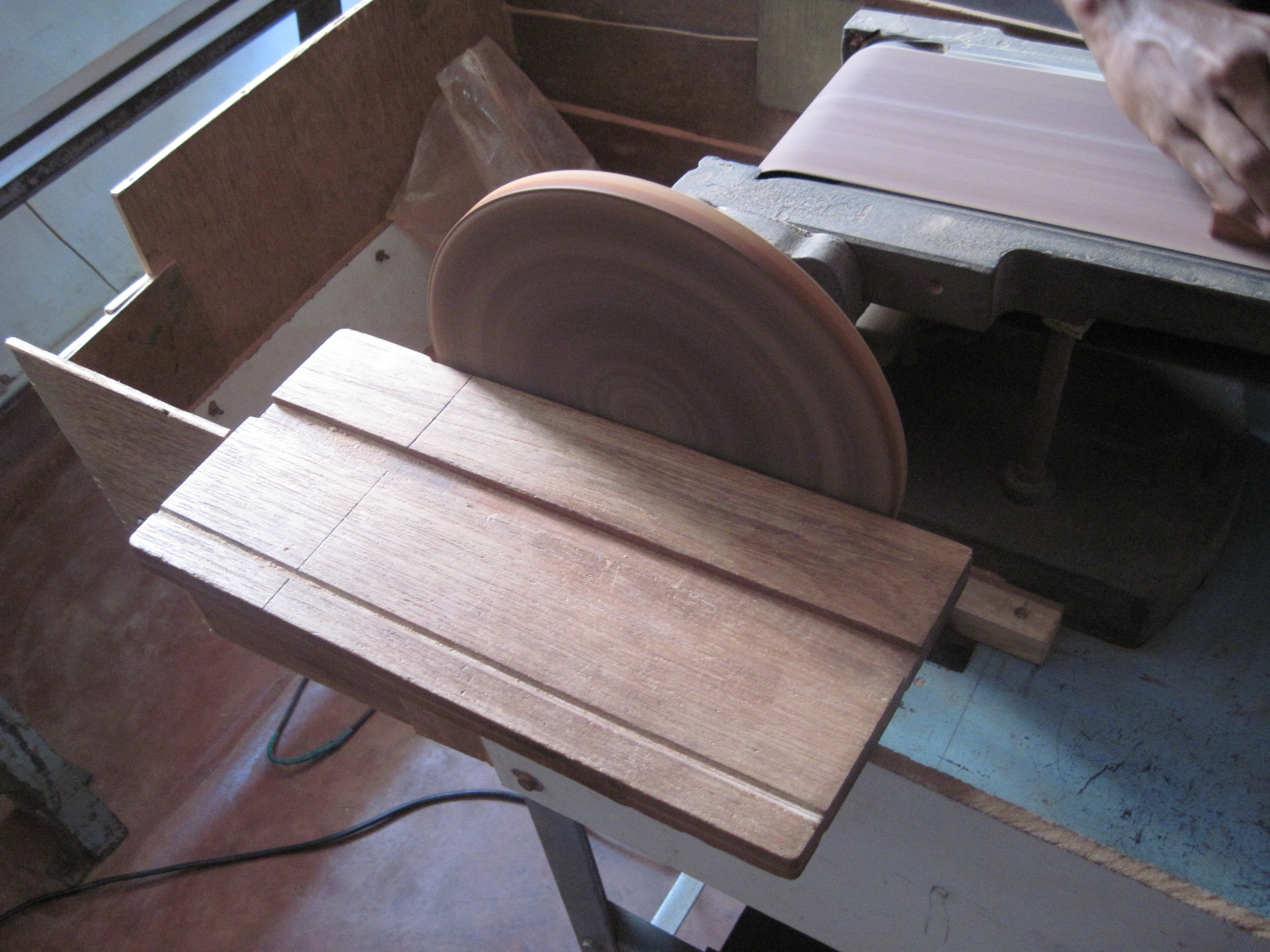 Grinding machine.JPG