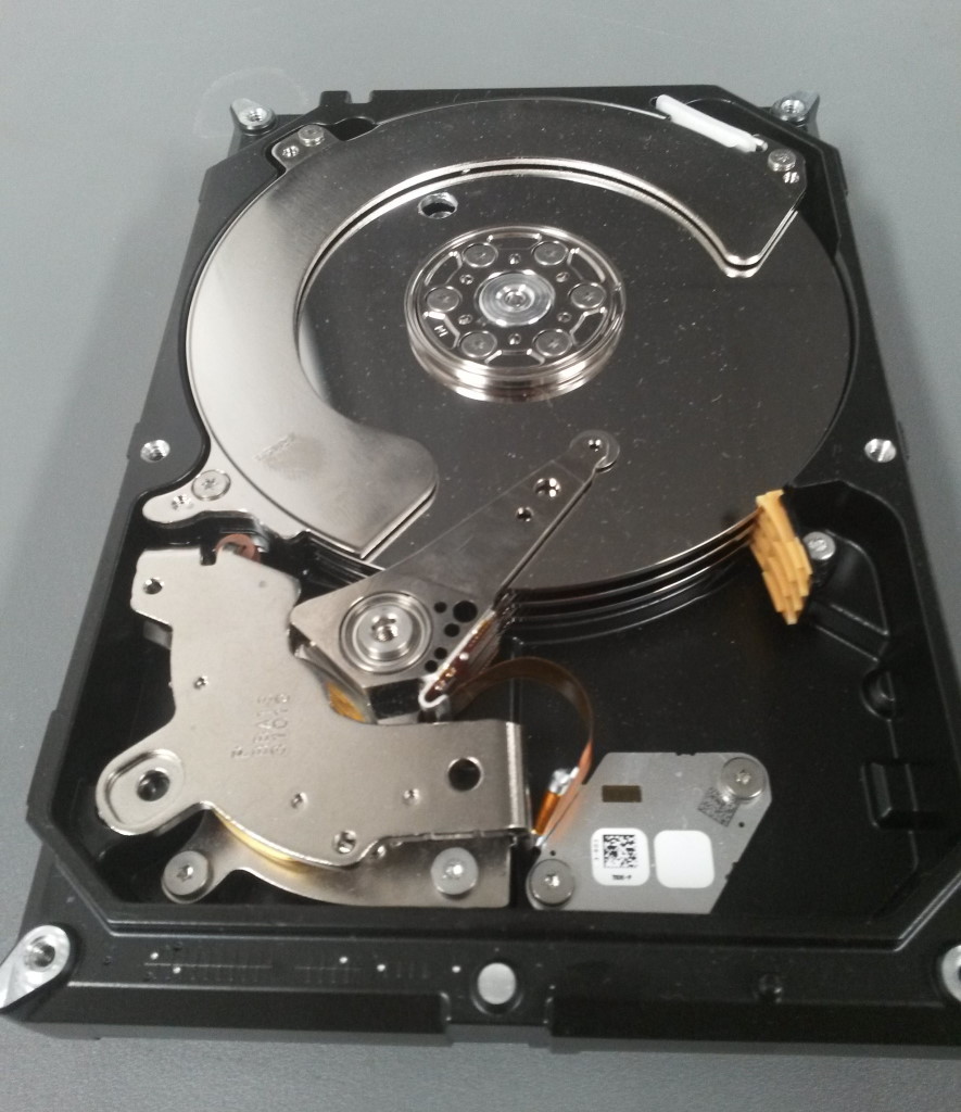 HDD_open_01.jpg