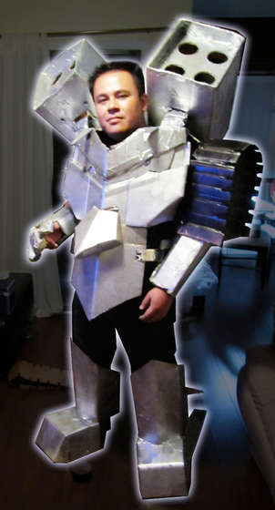 HailStorm-Decepticon-Costume-made-from-cardboard-a.jpg