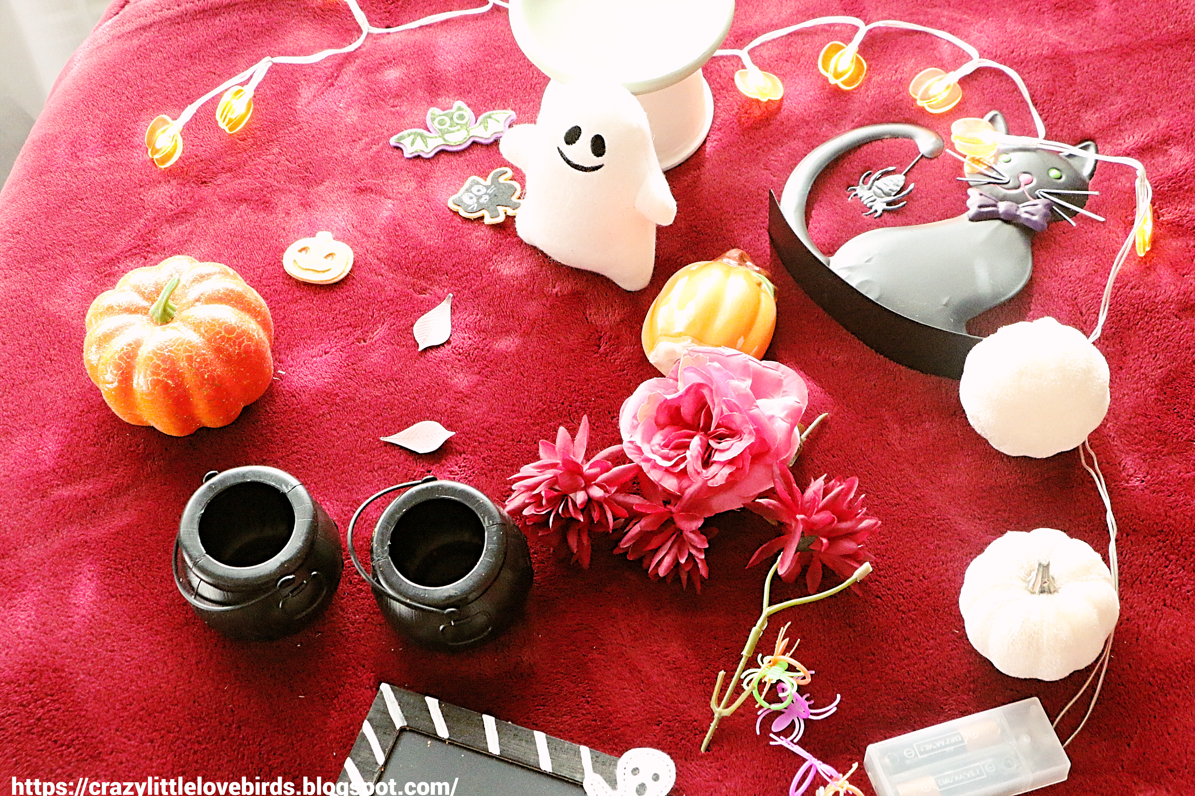 Halloween table decor.png