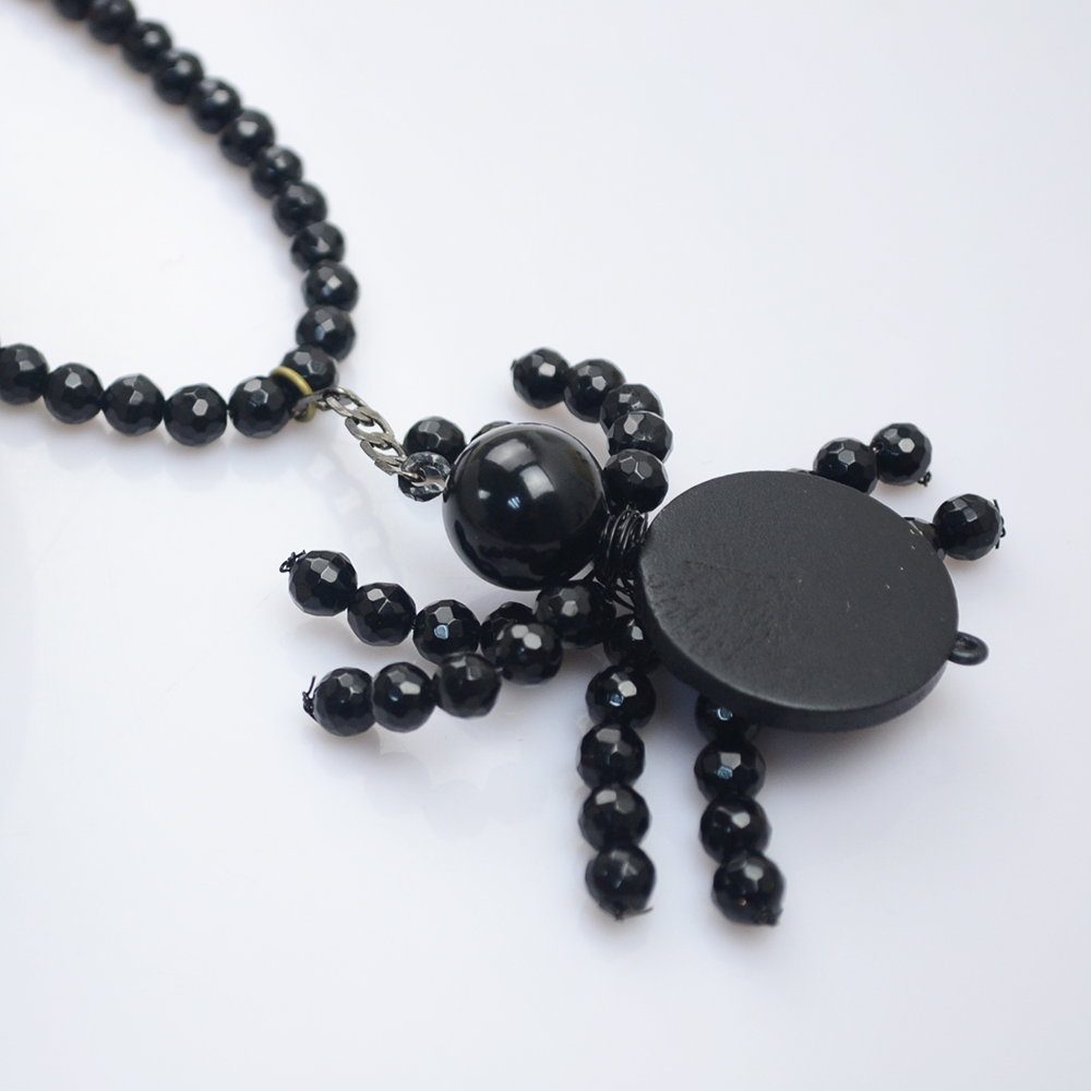 Halloween-Spider-Necklace-0.jpg