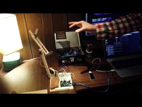 Hand tracking robotic arm - Pyduino + Leap Motion