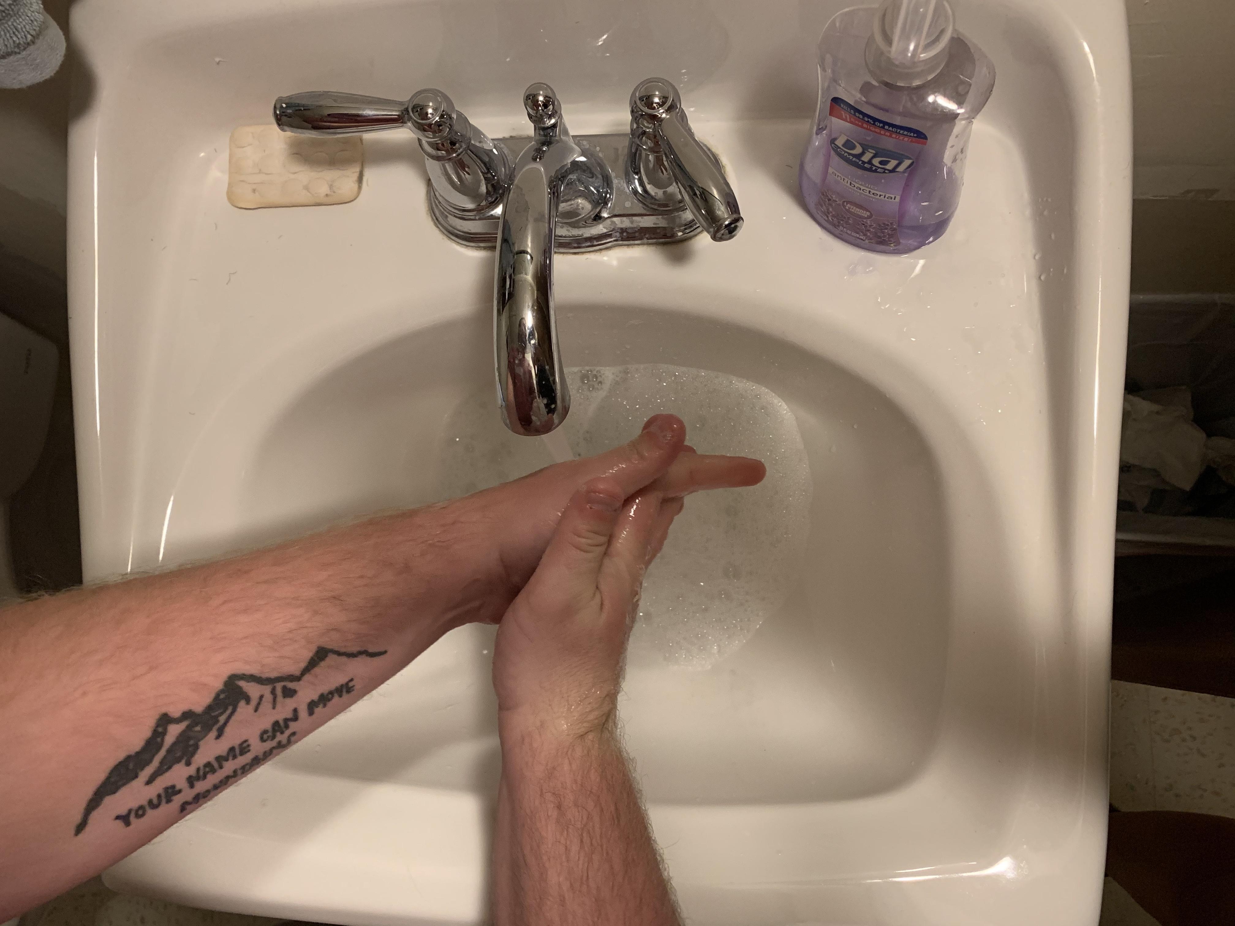 Handwashing Step 5.jpg