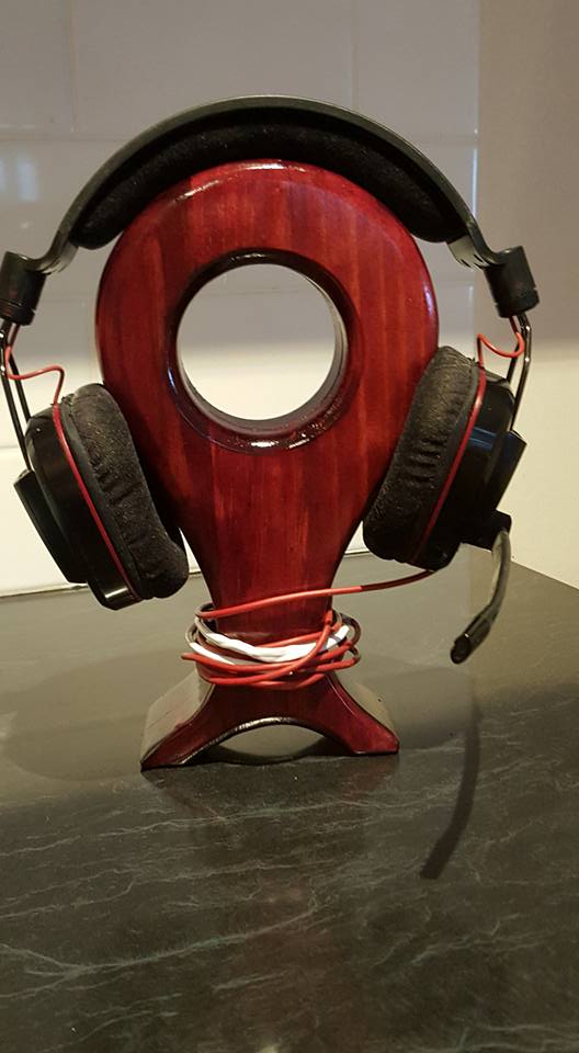 Headphone stand 15.jpg