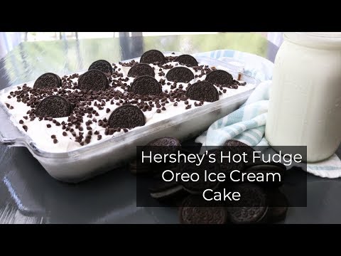 Hershey&rsquo;s Hot Fudge Oreo Ice Cream Cake