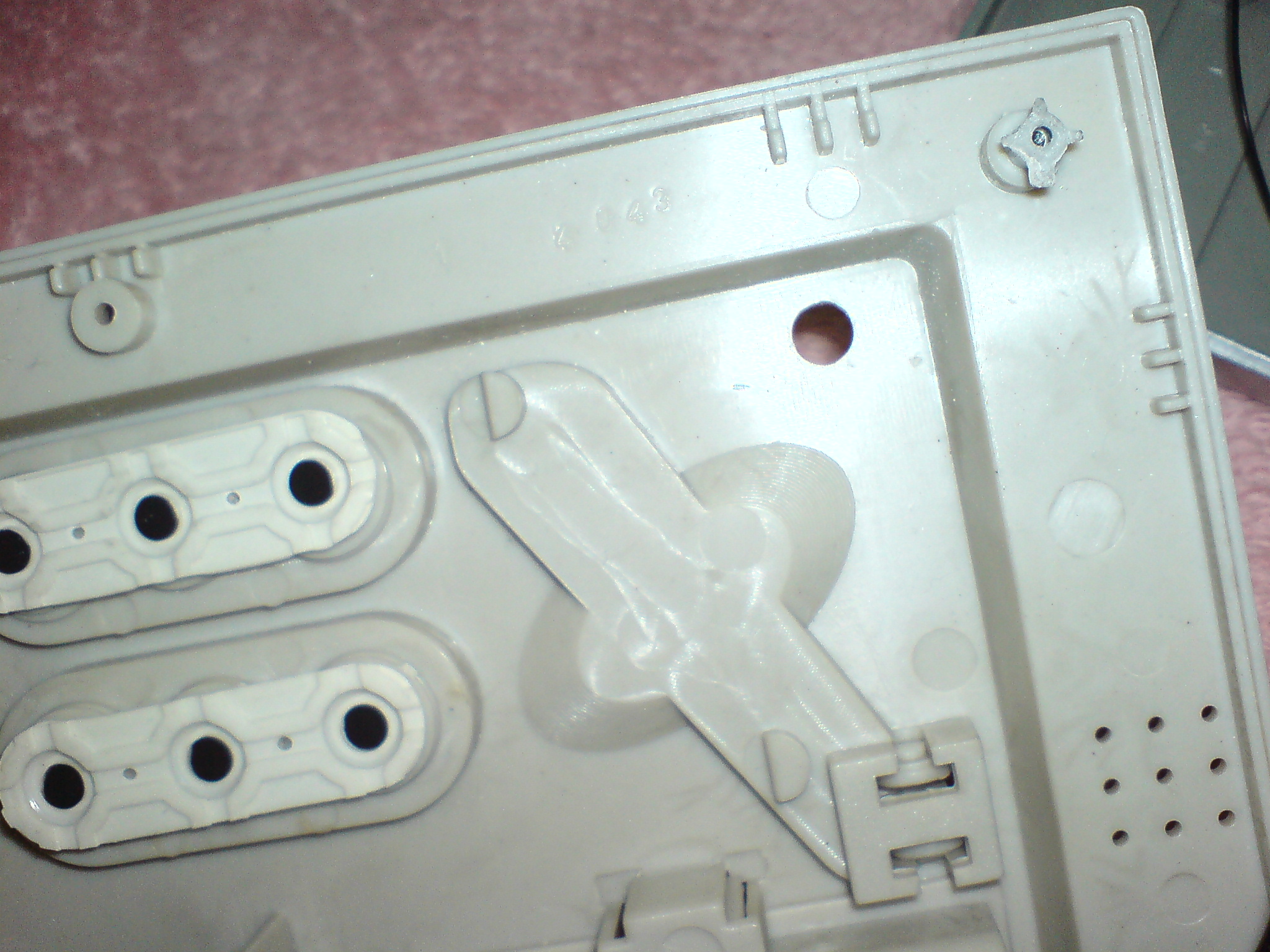 Hole Drilled on the back Panel and jack fitted.JPG