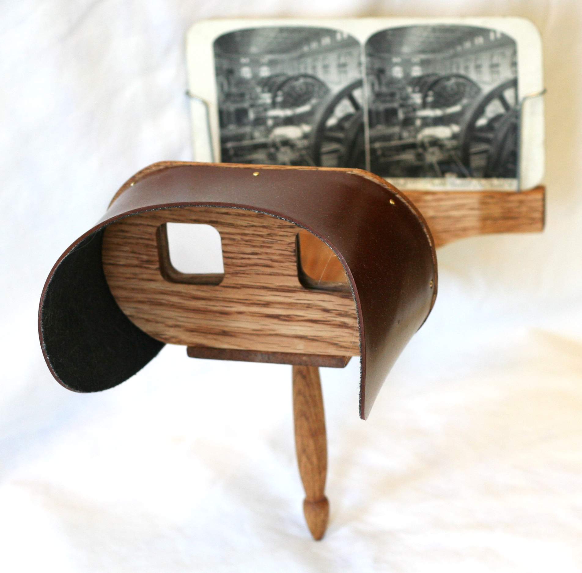 Holmes_stereoscope PD.jpg