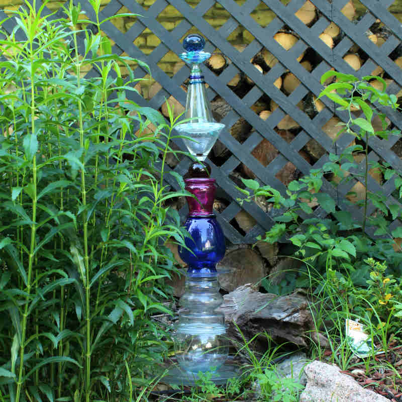 Homemade Glass Totem in the Garden 800 sq.jpg