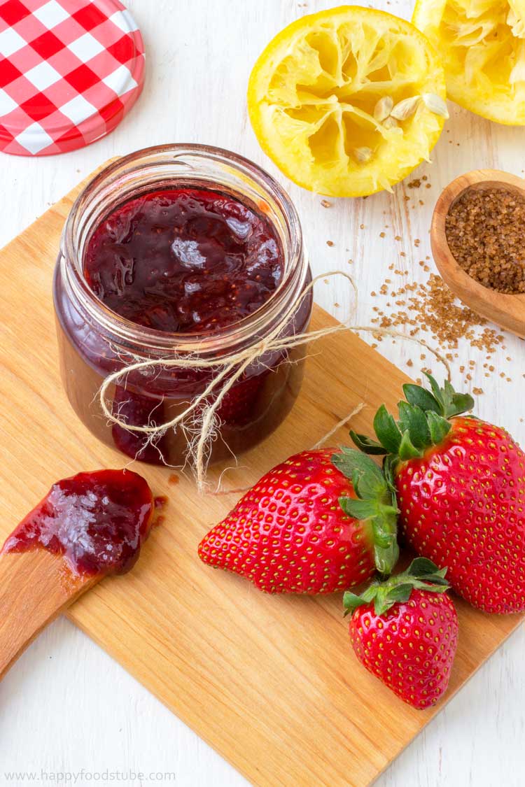 Homemade-Strawberry-Jam-Vertical.jpg