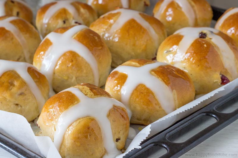 Hot-Cross-Buns-Fresh-from-Oven.jpg