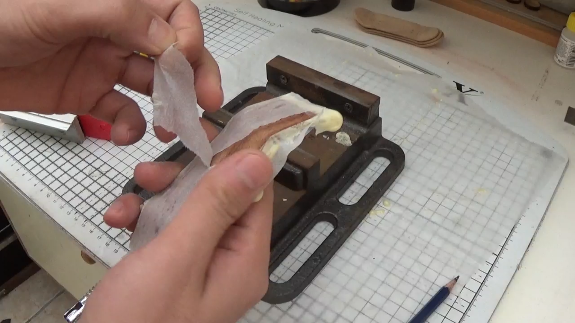 How To Make A Wooden Fingerboard 10.bmp