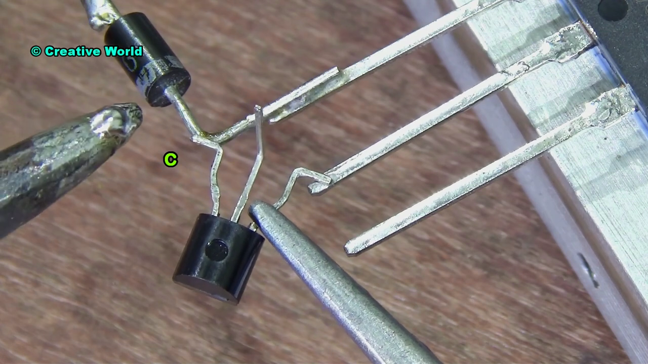 How To Make Superior 24v Amplifier Circuit With Diagram - JLCPCB.mp4_000104800.png