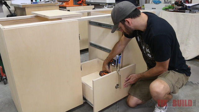 How to Build a Base Cabinet-39.jpg