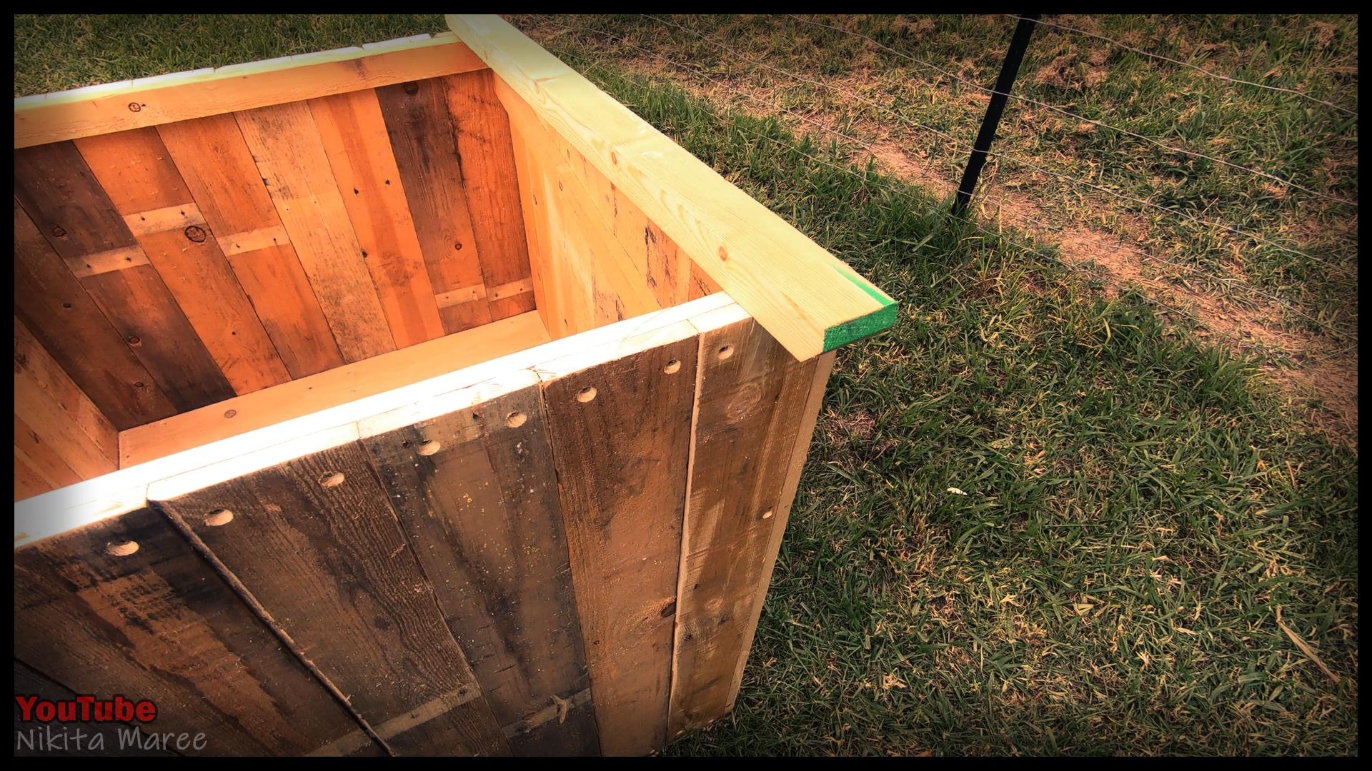 How to Build a Dog Kennel. DIY Making a Dog House (47).jpg