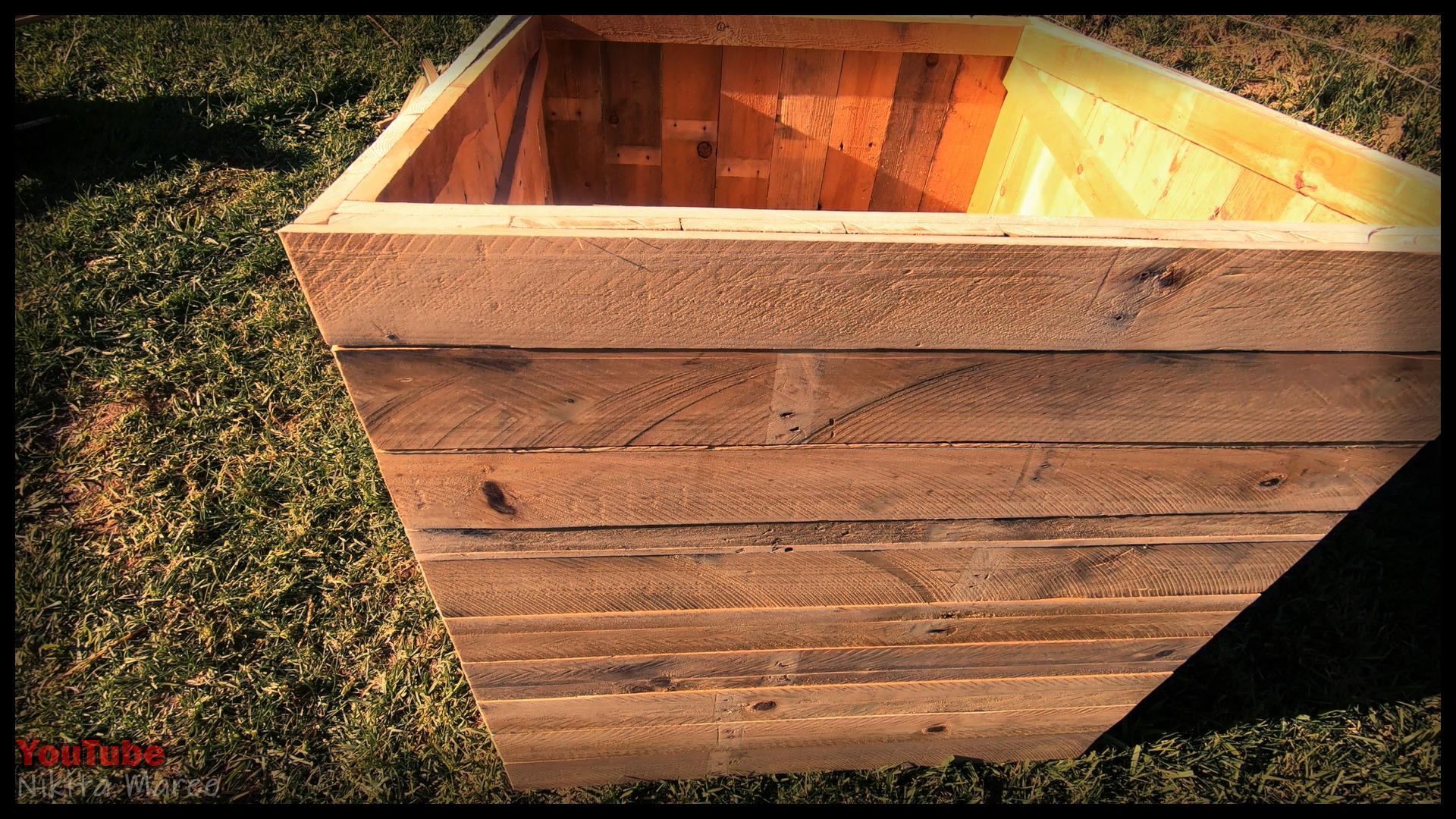 How to Build a Dog Kennel. DIY Making a Dog House (59).jpg