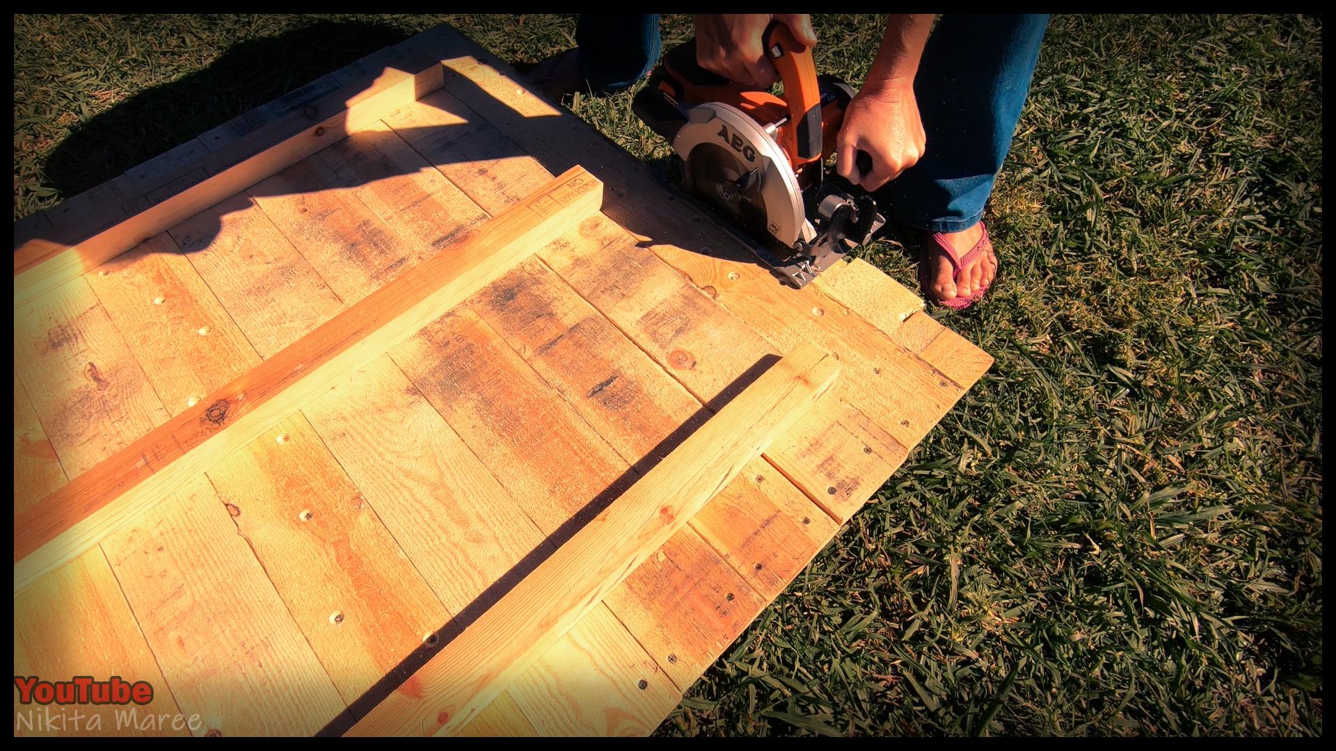 How to Build a Dog Kennel. DIY Making a Dog House (62).jpg