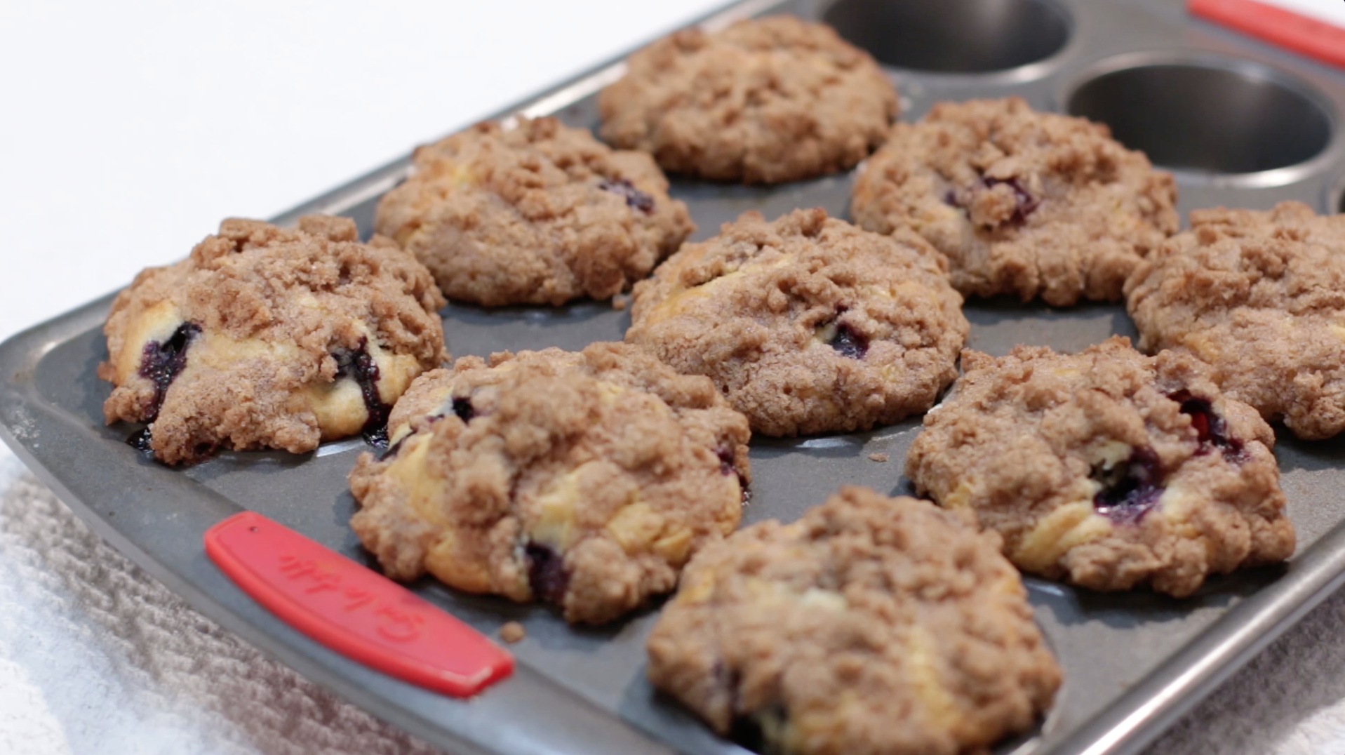 How to Make Amazing Homemade Blue Berry Muffins alternate.png