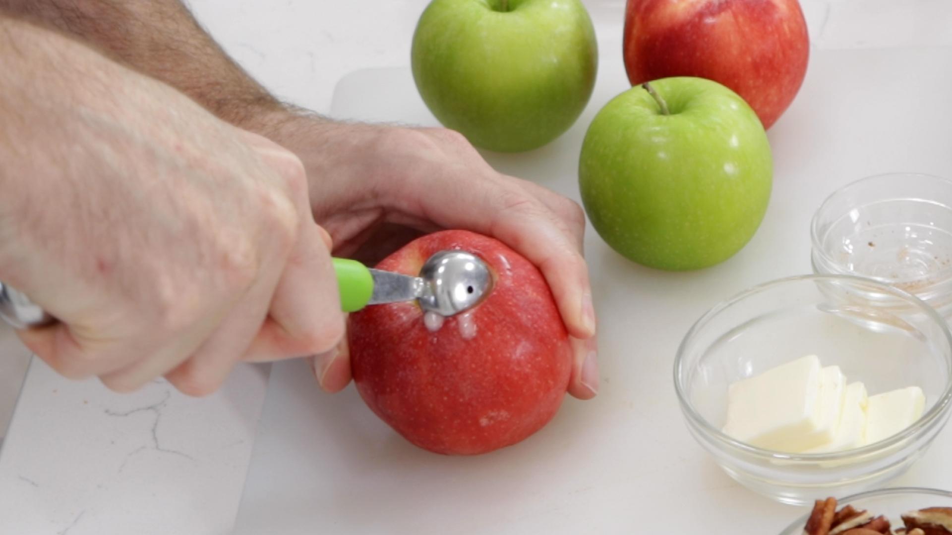 How to Make Baked Apples in the Oven or Air Fryer.00_03_29_02.Still004.jpg