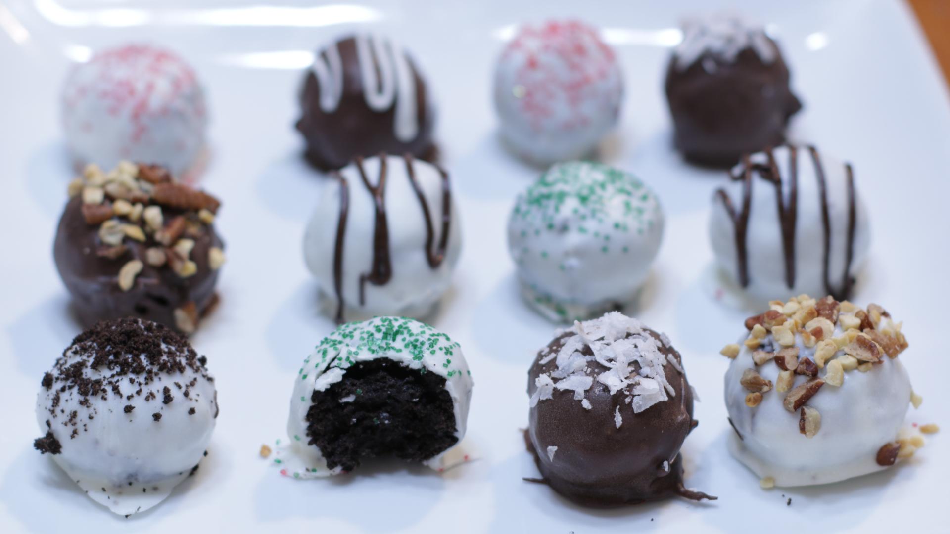 How to Make Chocolate Oreo Truffles | Easy Oreo Balls Recipe 2.jpg