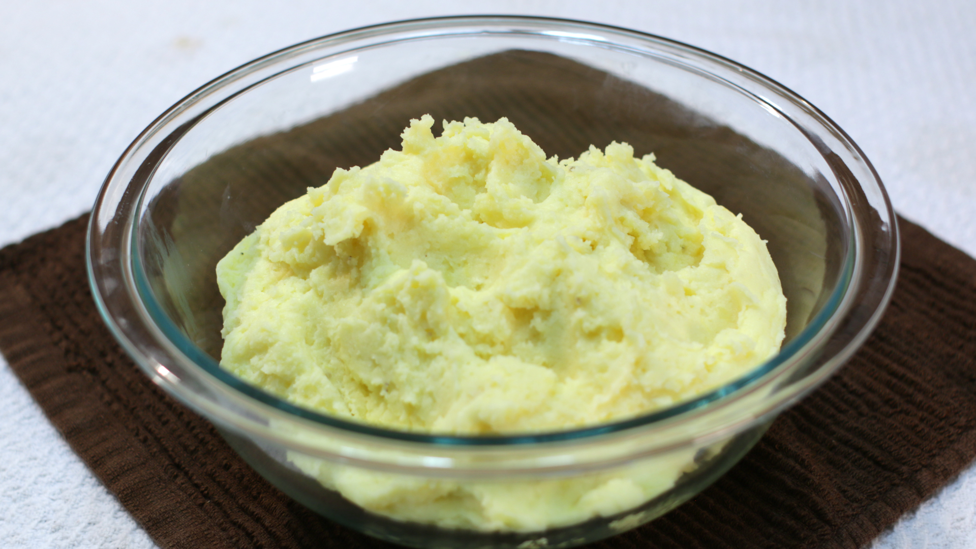 How to Make Creamy Mashed Potatoes - Mashed Potatoes Recipe.jpg