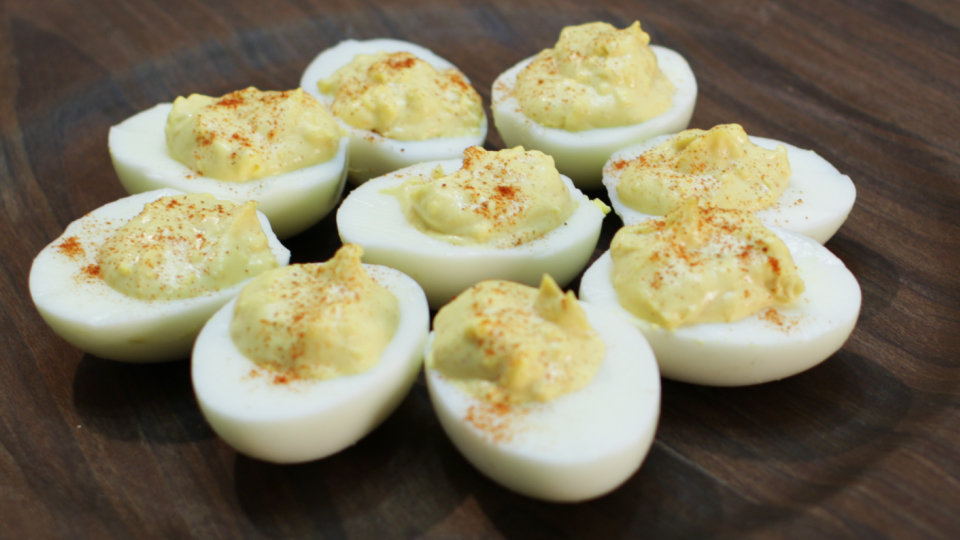 How to Make Deviled Eggs | Easy Deviled Eggs Recipe.jpg