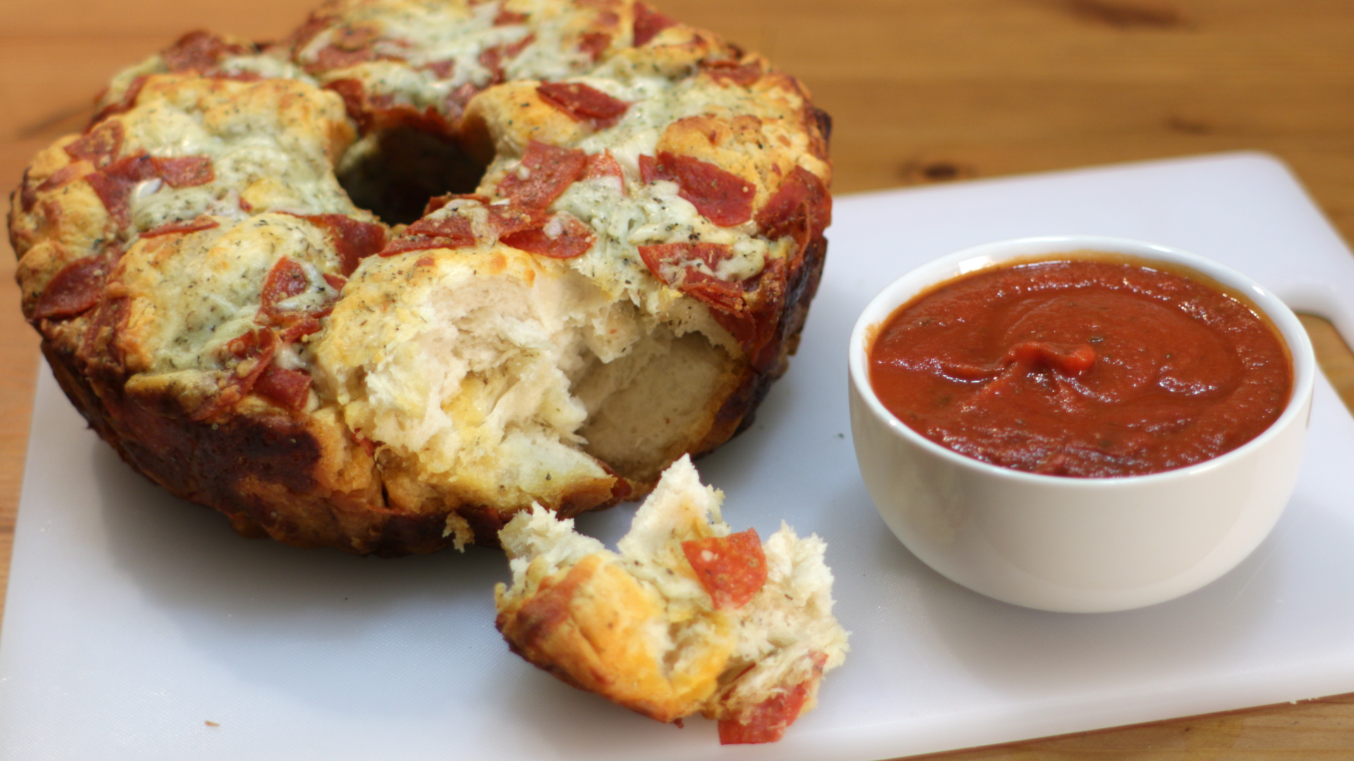 How to Make Pizza Monkey Bread | Easy Pull Apart Pizza Recipe.jpg