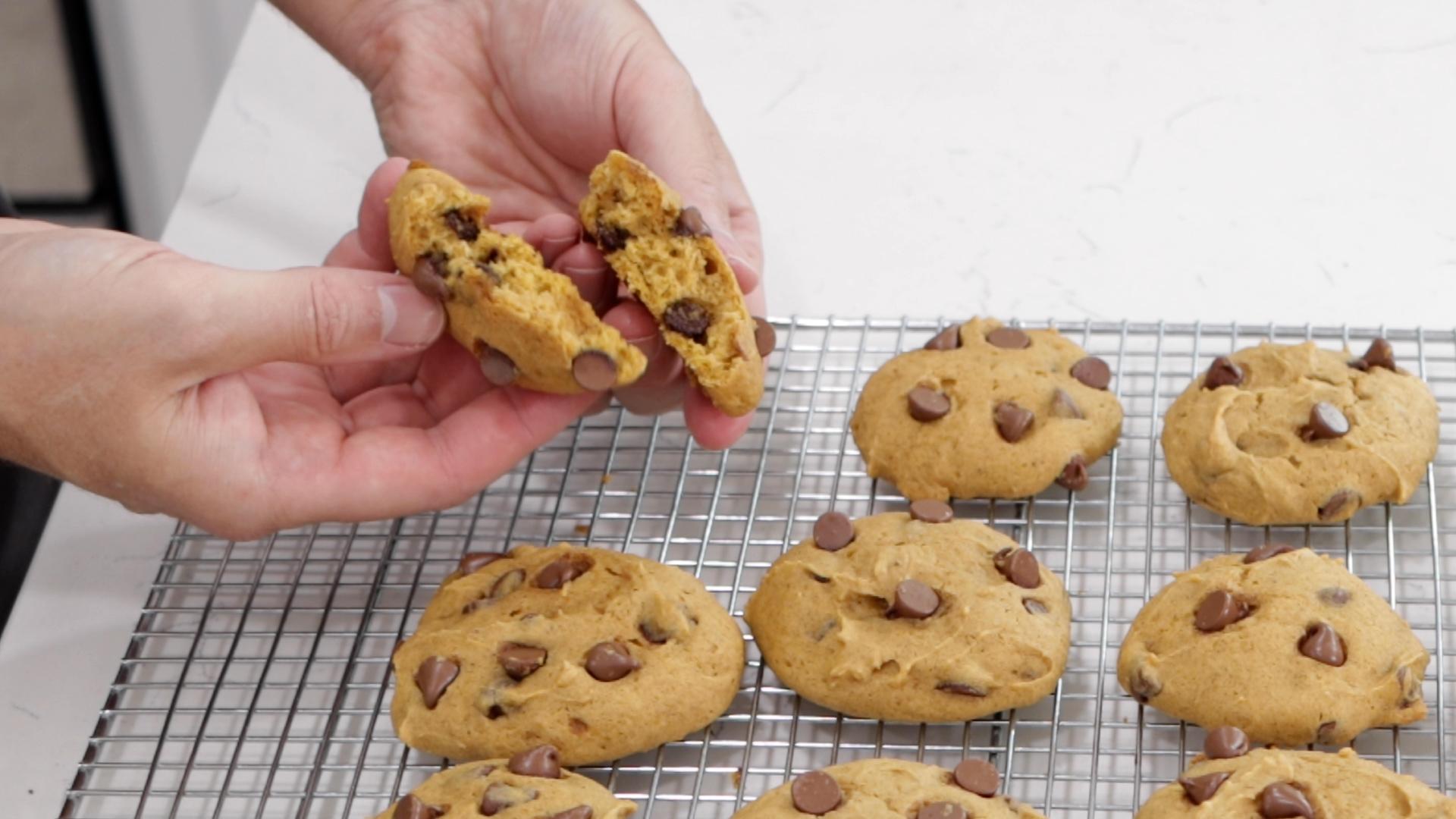 How to Make Pumpkin Chocolate Chip Cookies.00_06_14_13.Still014.jpg