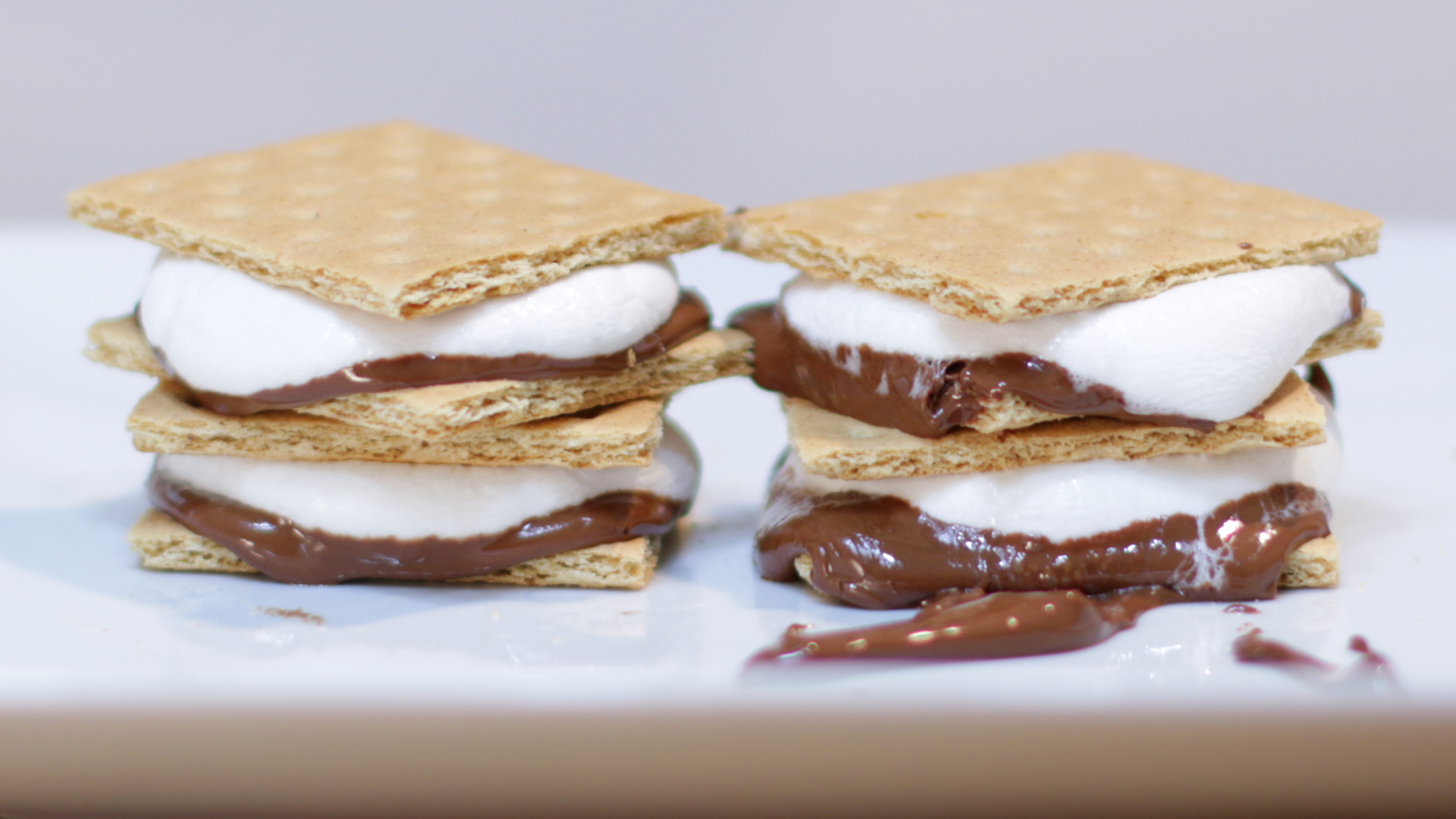 How to Make S'mores in the Microwave | Yummy Smores at Home.jpg