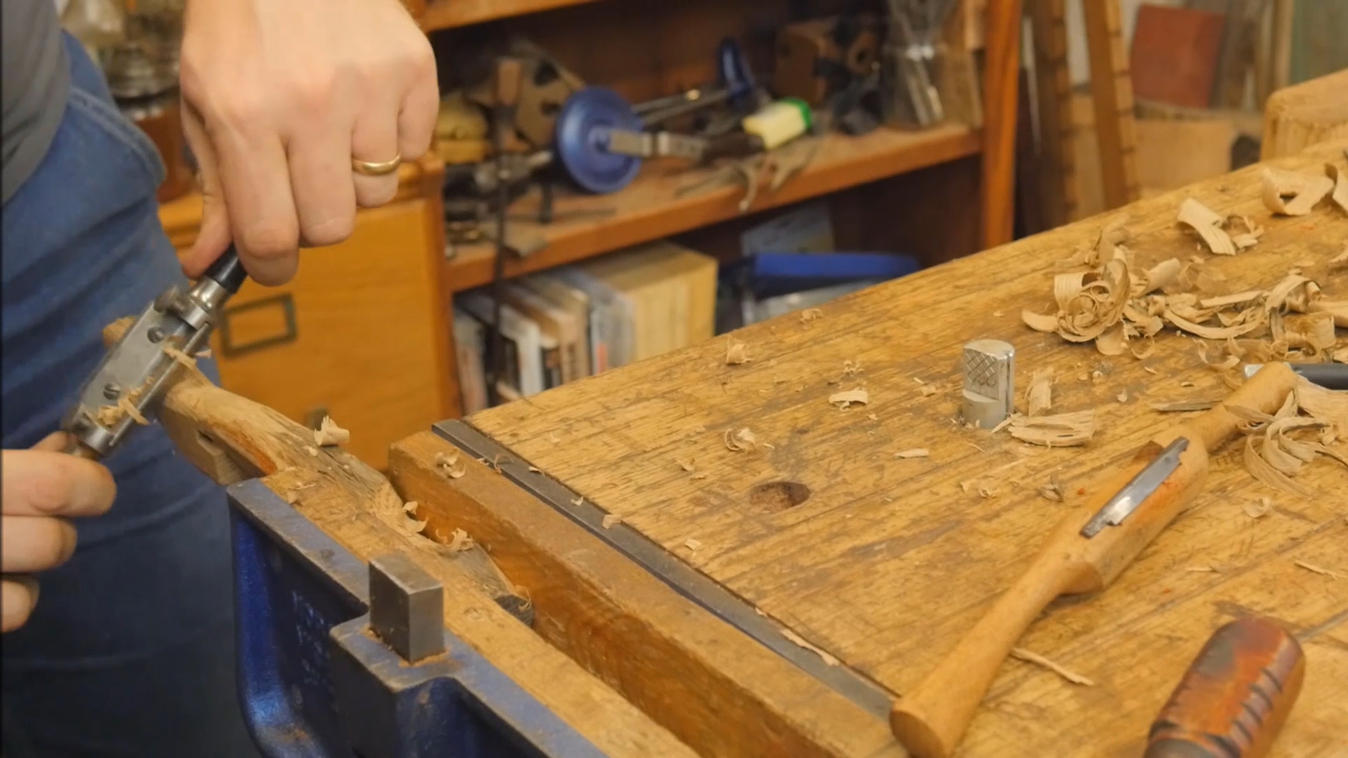 How to Make a Spokeshave.00_03_49_19.Still007.jpg