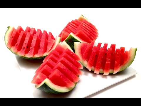 How to Quickly Cut and Serve a Watermelon (HD)