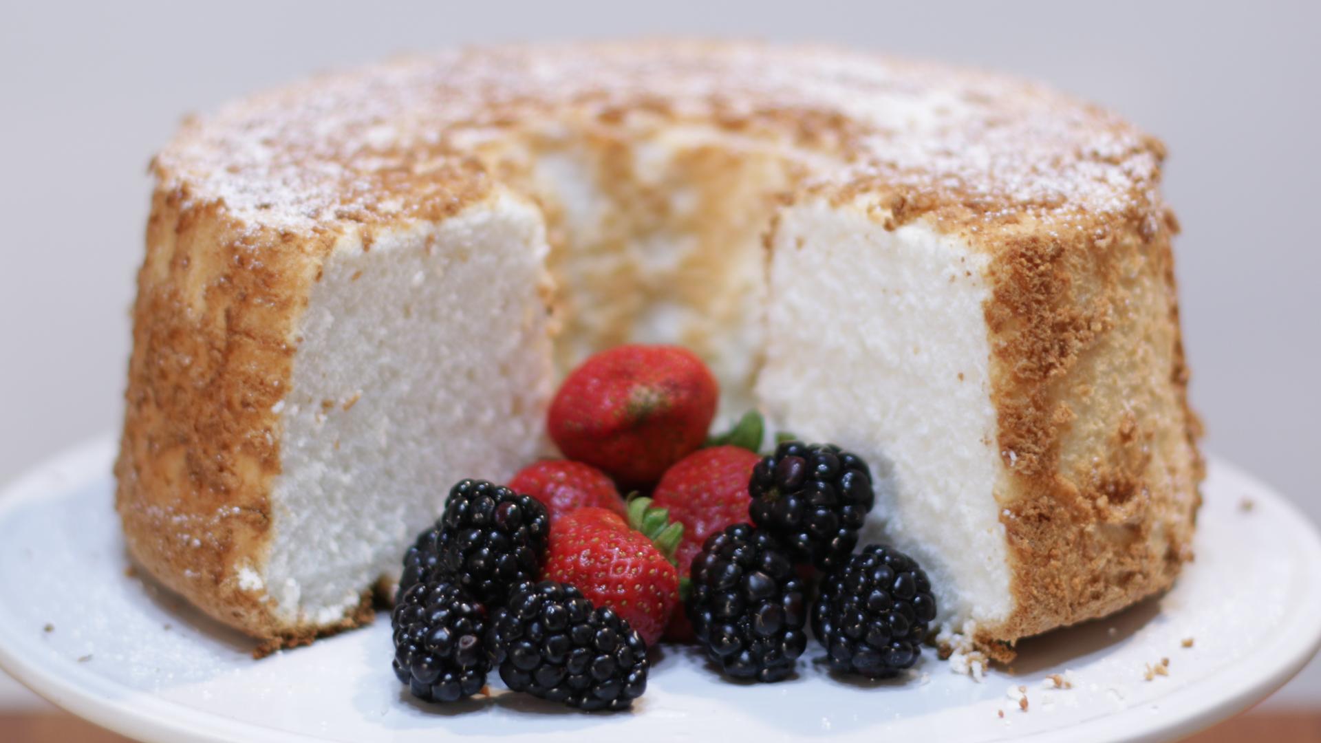 How to make Angel Food Cake Easy Homemade Angel Food Cake Recipe 3.jpg