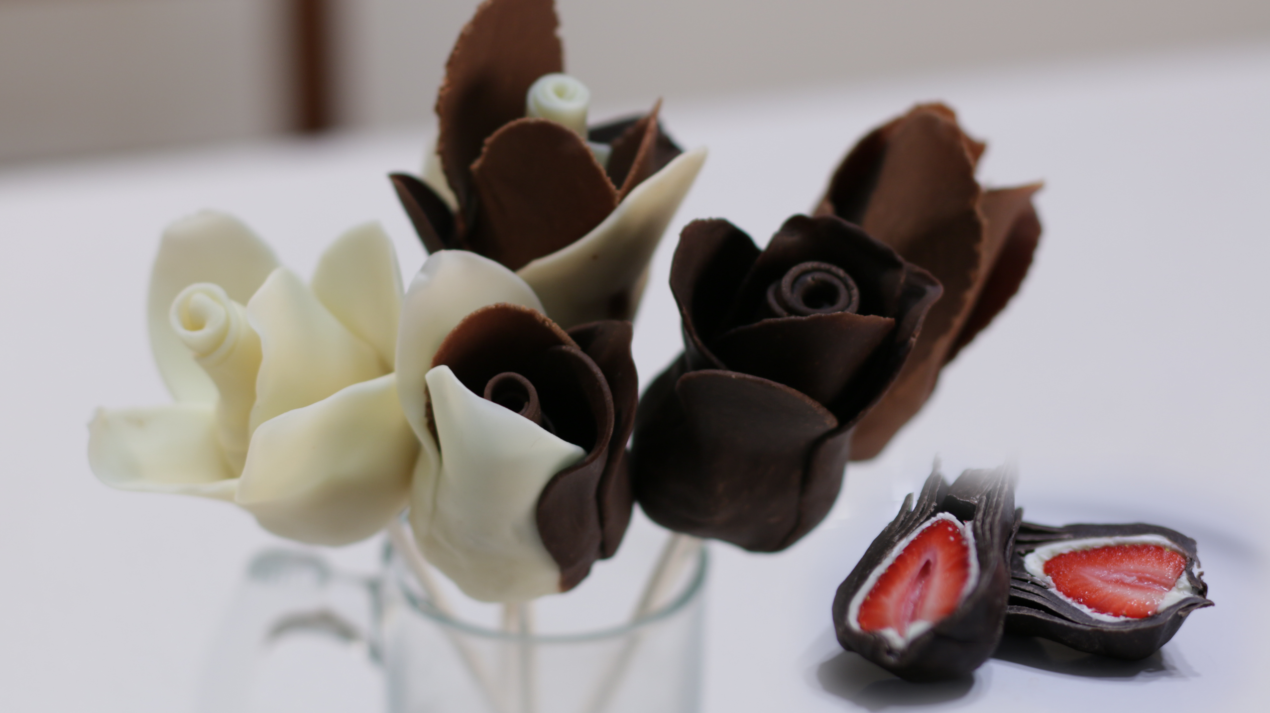 How to make Chocolate Strawberry Roses for Cheap.jpg