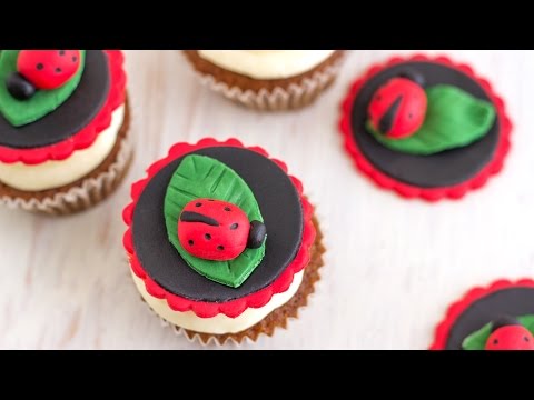 How to make Ladybug Cupcake Toppers | HappyFoods