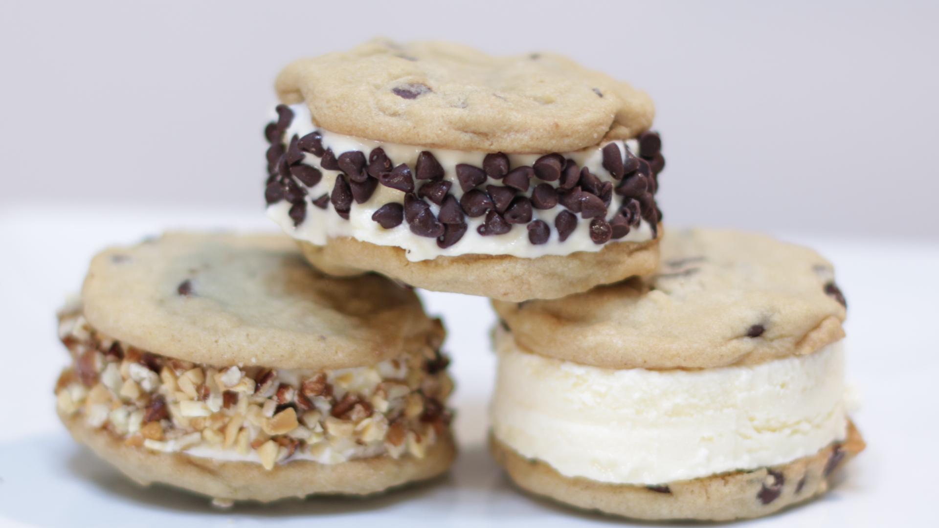 How to make a Chipwich Homemade Chocolate Chip Cookie Ice Cream Sandwich 1.jpg