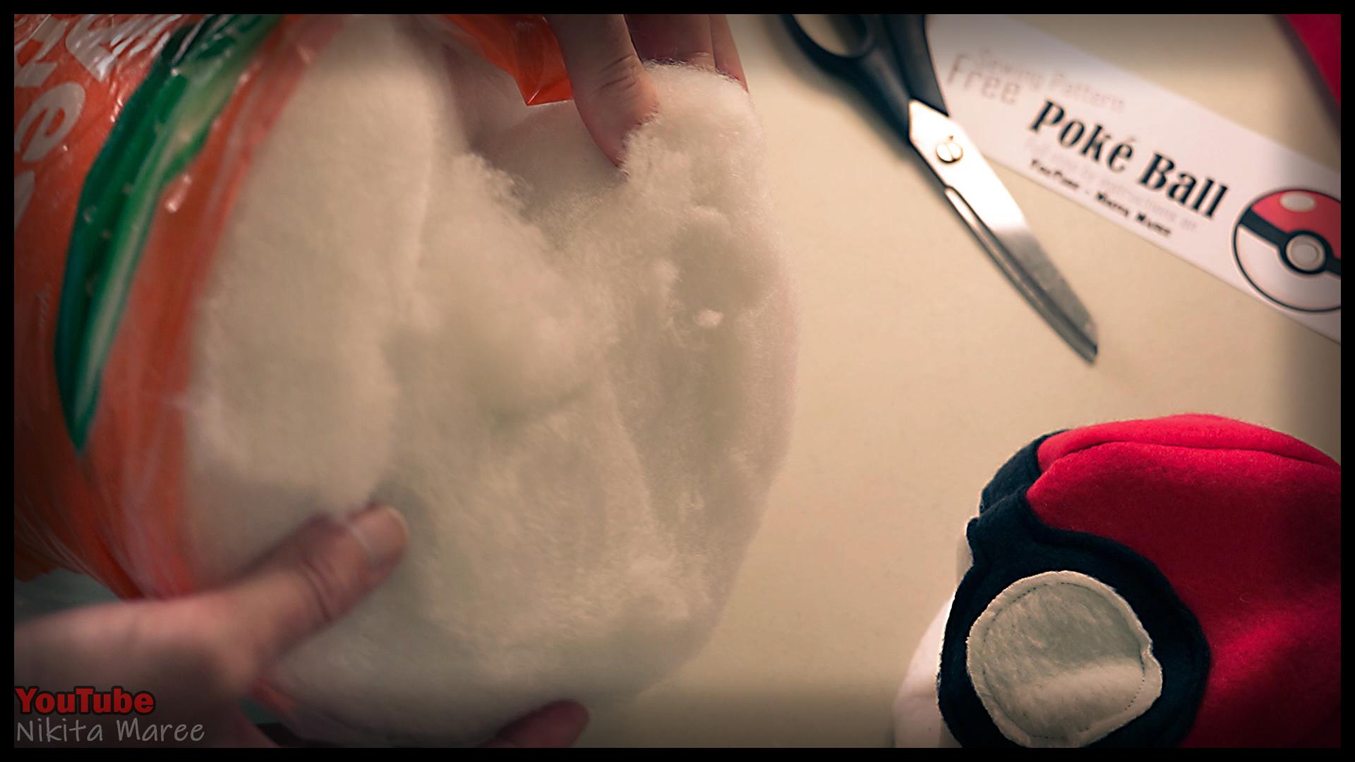How to make a Poke Ball. DIY pokemon tutorial. Make your pokeball (46).jpg