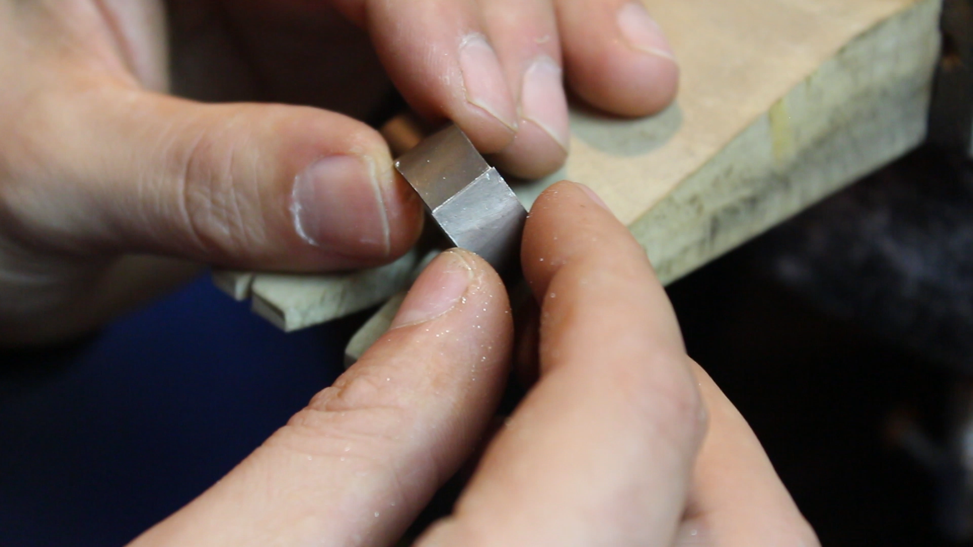 How to make a Wood &amp; Hammered silver ring 21.bmp