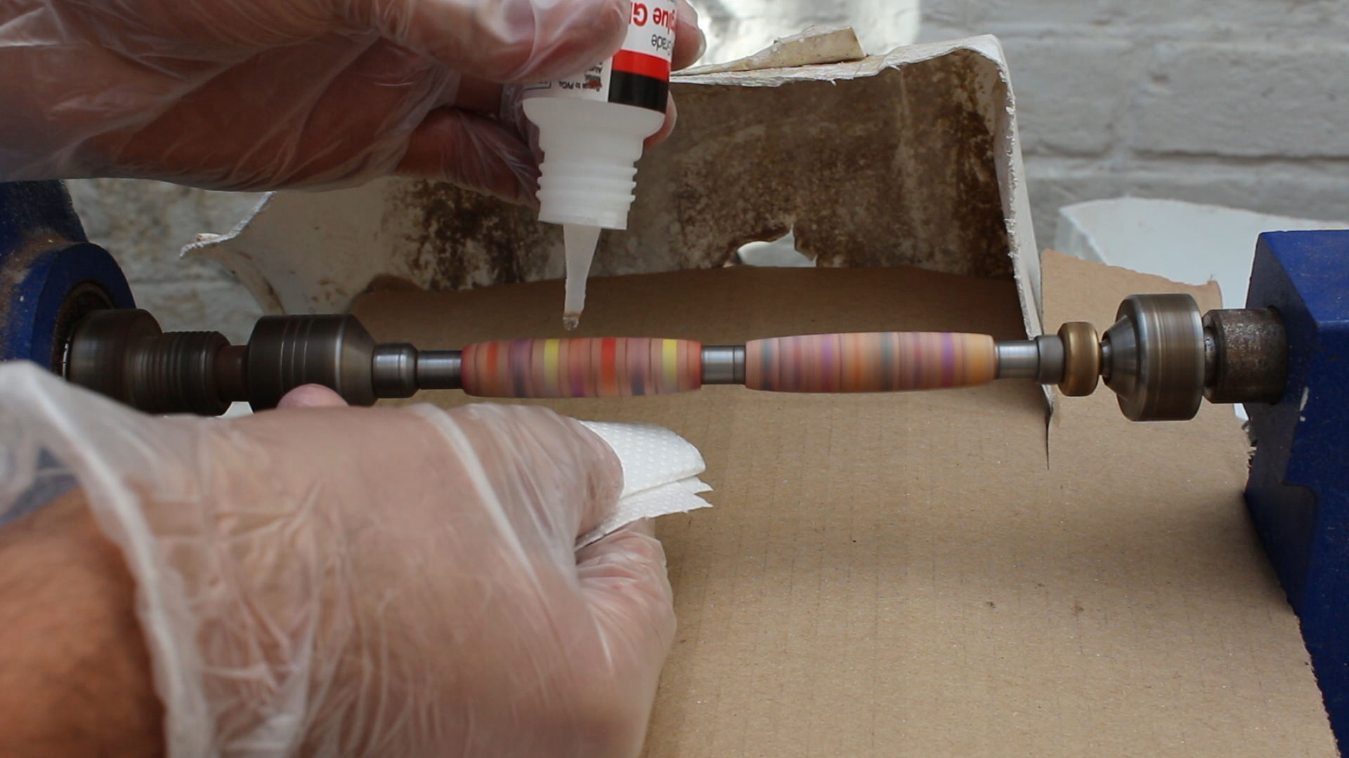 How to make a pen with coloured pencils 24.bmp