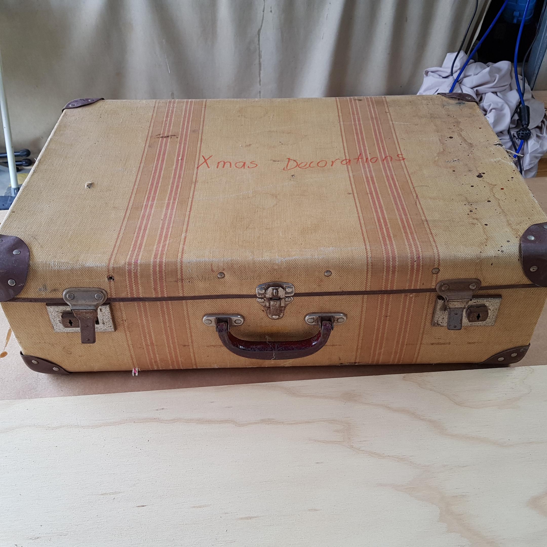 How to make a vintage suitcase table (3).jpg