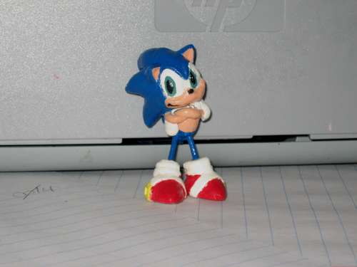 How-to-Make-Sonic-the-Hedgehog-Out-of-Clay[1].jpg