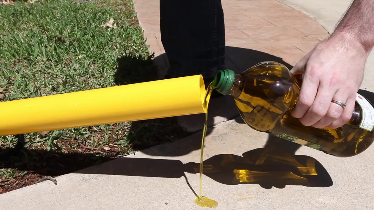 How-to-Make-a-Water-Balloon-Cannon-0028.jpg