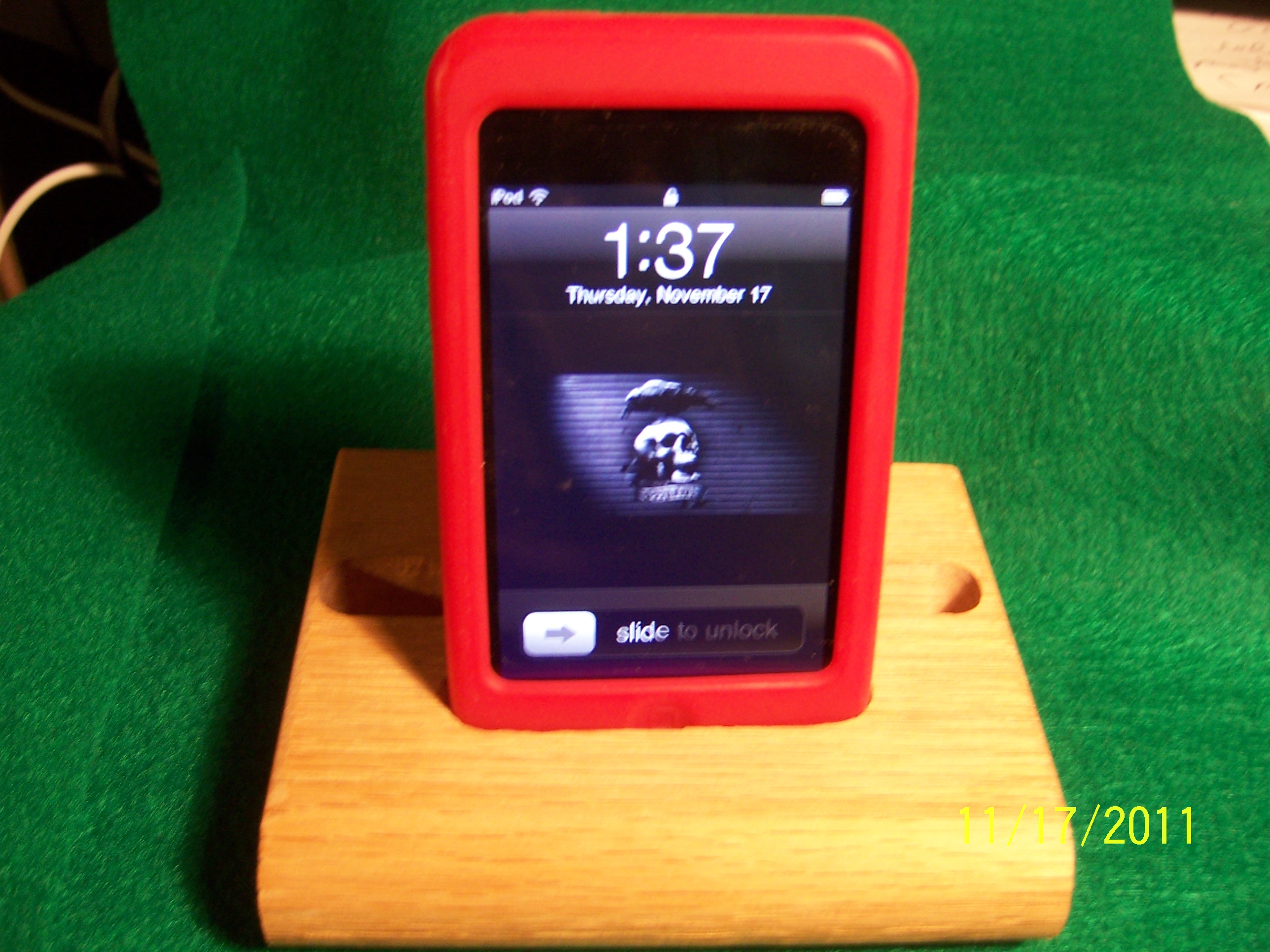 I-PodTouch stand.JPG