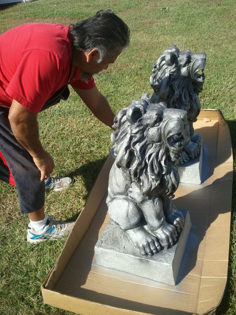 IMG-20151114-WA0016 Painting lions final touchups.jpg