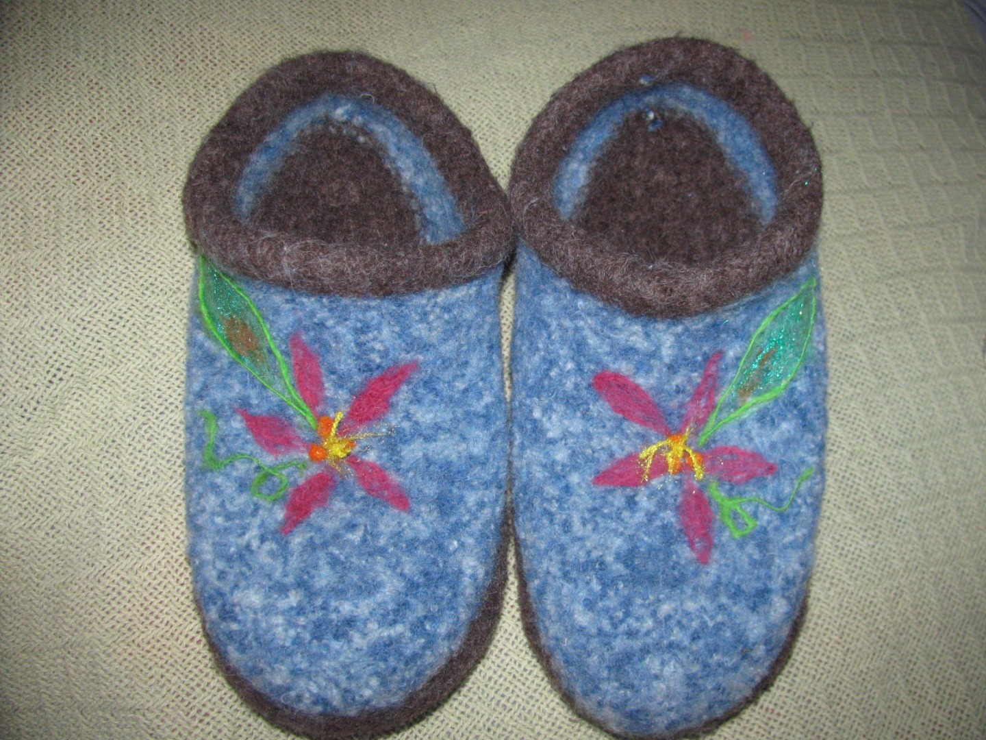 IMG_1374 Janitza felted slippers Jenny (3).JPG