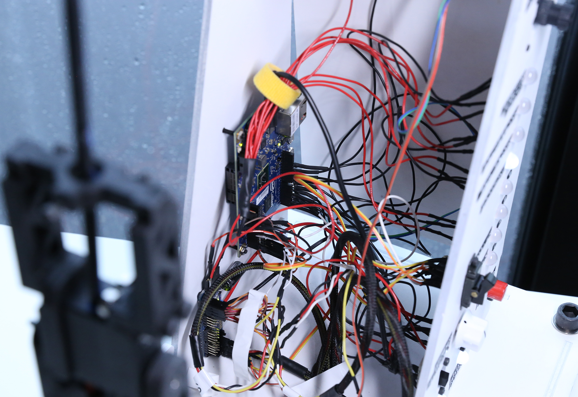 INTEL_photo inside.jpg
