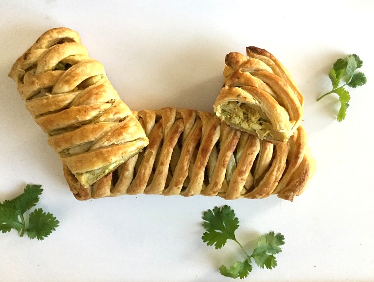 Indian spiced tofu Puff pastry braid 9a.jpg