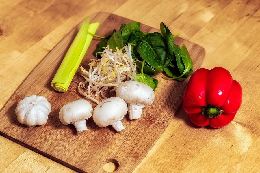 Indoor-Herbs-and-Vegetables.jpg