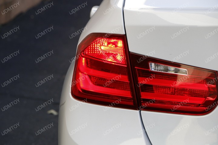 Install-BMW-LED-Turn-Signal-11.jpg