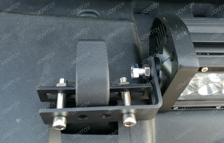 Install-Jeep-Tow-Hook-Mount-LED-Light-Bar-08.jpg