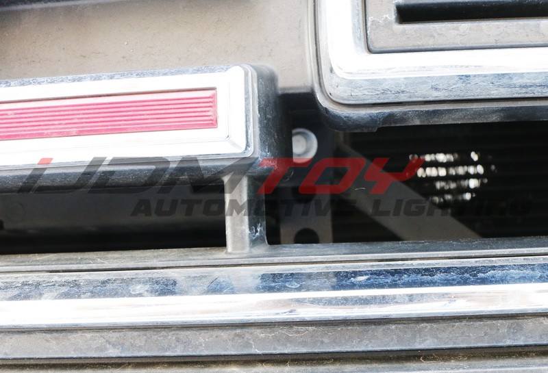 Install-behind-grille-LED-light-bar-GMC 26.jpg