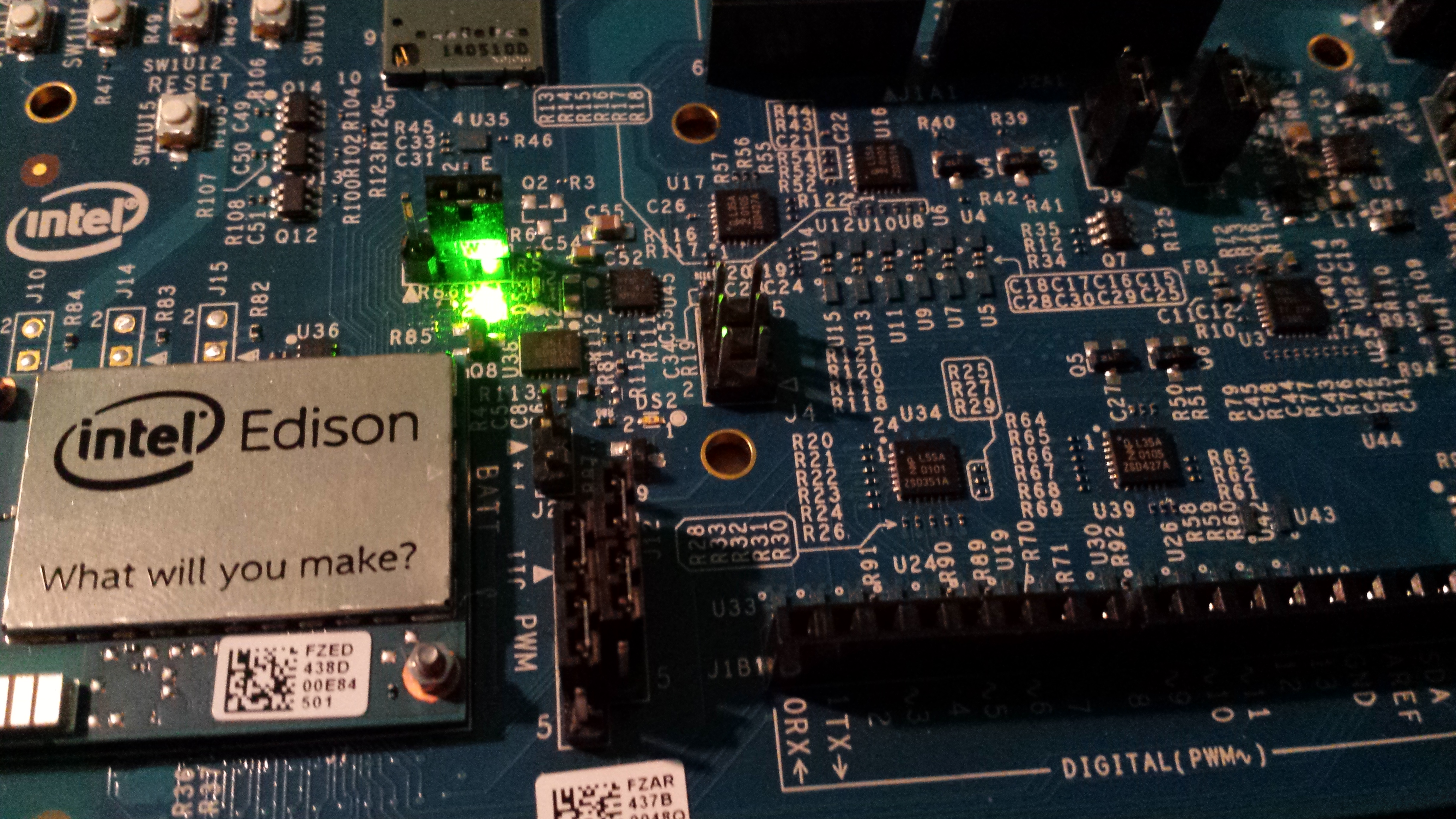 Intel Edison Closeup.jpg